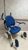 STRYKER MICHAEL GRAVES PRIME TC PATIENT TRANSPORT CHAIR
