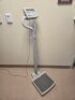 RICE LAKE HEALTHWEIGH H140-10-05 TILT & ROLL PORTABLE SCALE WITH DIGITAL WEIGHT INDICATOR&nbsp;