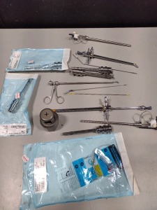 LOT OF RECTOSCOPE INSTRUMENTS