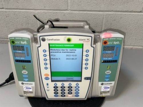 ALARIS 8015 INFUSION PUMP W/8210 MODULES