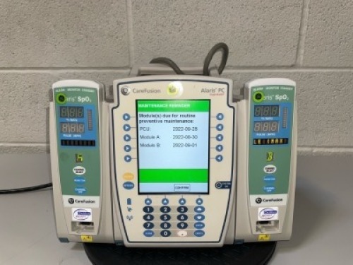 ALARIS 8015 INFUSION PUMP W/8210 MODULES