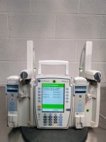 ALARIS 8015 INFUSION PUMP W/8110 MODULES