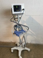 IVY BIOMEDICAL 3150 PATIENT MONITOR ON ROLLING STAND