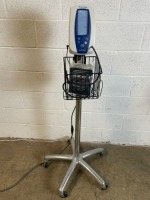 WELCH ALLYN SPOT VITAL SIGNS PATIENT MONITOR ON ROLLING STAND