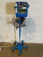 GE PRO200 PATIENT MONITOR ON ROLLING STAND