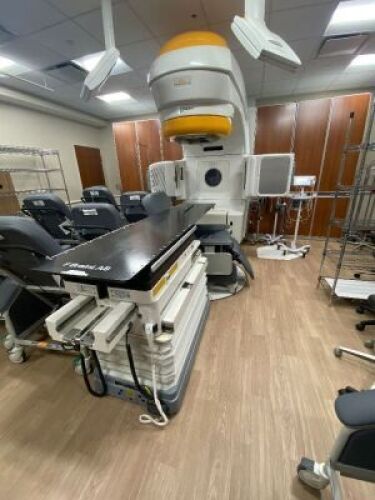 2011 Varian Novalis TX Linear Accelerator