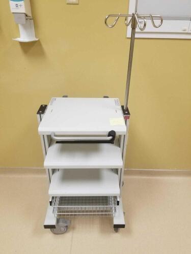 MEDICAL EQUIPMENT CART