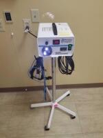 PRECISE SURGICAL XL 300 PS LIGHT SOURCE