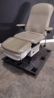 MIDMARK 646 POWER EXAM CHAIR