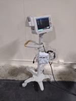 PHILIPS SURESIGN VS 3 PATIENT MONITOR