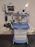 DRAGER FABIUS OS ANESTHESIA MACHINE WITH (3.37B SOFTWARE VERSION) AND INFINITY DELTA PATIENT MONITORS