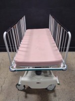 STERIS HAUSTED PEDIATRIC CARE STRETCHER