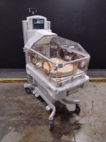 GE GIRAFFE OMNIBED INFANT INCUBATOR