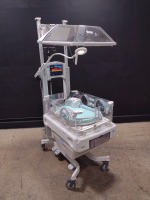 GE GIRAFFE OMNIBED INFANT INCUBATOR