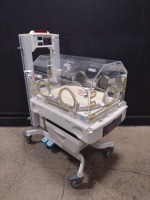 OHMEDA GIRAFFE INFANT INCUBATOR