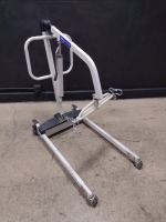 INVACARE RELIANT 450 PATIENT LIFT