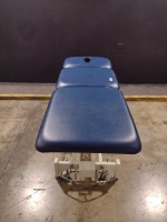 STONEHAVEN MEDICAL BALANCE PT TABLE