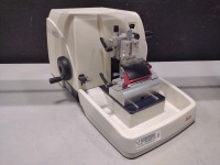 LEICA RM 2235 MICROTOME