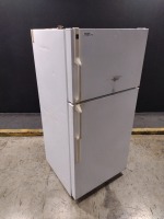 HOTPOINT REFRIGERATOR