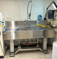 AMSCO STERIS MODEL 52 REPROCESSING SINK LOCATED AT 200 GROTON RD. AYER MA 01432