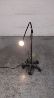 MIDMARK 157 EXAM LIGHT ON ROLLING STAND