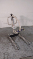 INVACARE RELIANT 450 PATIENT LIFT WITH HAND CONTORL