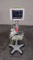 CASMED FORE-SIGHT ELITE ABSOLUTE TISSUE OXIMETER ON ROLLING STAND