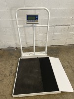 BEFOUR MX450 ELECTRIC PATIENT SCALE