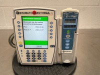 ALARIS PC 8015 INFUSION PUMP W/ ALARIS 8100 PUMP MODULE