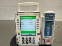 ALARIS PC 8015 INFUSION PUMP W/ ALARIS 8100 PUMP MODULE