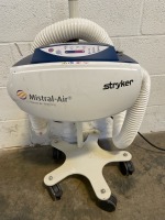 STRYKER MISTRAL-AIR PATIENT WARMING SYSTEM ON ROLLING STAND