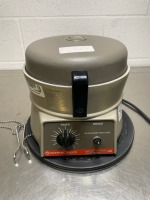 DAMON MICRO HEMATOCRIT IEC MB CENTRIFUGE