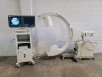 SIEMENS SIREMOBIL ISO-C C-ARM WITH DUAL MONITOR WORKSTATION, IMAGE INTENSIFIER (3830259), FOOTSWITCH, HAND CONTROL (DOM 4/2001)