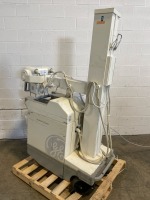 GE AMX4 PLUS MOBILE X-RAY MACHINE (DOM 1/1998)