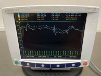 SOMANETICS INVOS CEREBAL OXIMETER PATIENT MONITOR