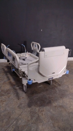 HILL-ROM TOTALCARE HOSPITAL BED