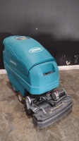 TENNANT 1610 FLOOR CLEANER