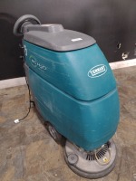 TENNANT T3 FLOOR CLEANER