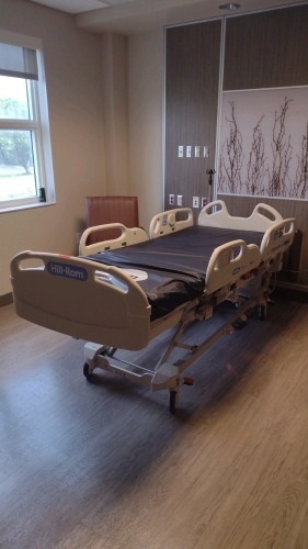 HILL-ROM VERSACARE HOSPITAL BED