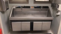 STERIS FLEXMATIC DUAL BAY SCRUB SINK (LITTLE TO NO USE)