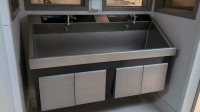 STERIS FLEXMATIC DUAL BAY SCRUB SINK (LITTLE TO NO USE)