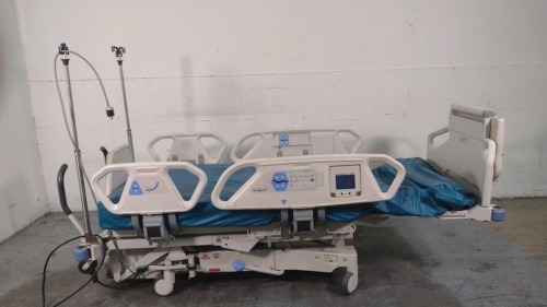 HILL-ROM P1900 TOTALCARE HOSPITAL BED