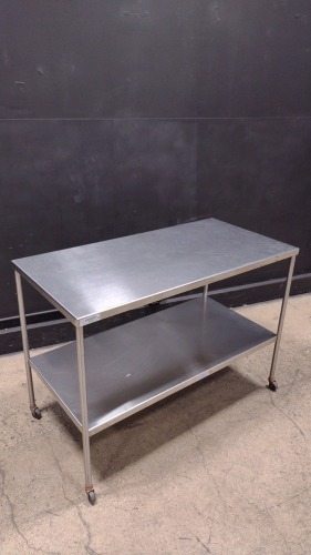 SS TABLE