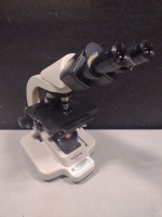 ACCU-SCOPE LAB MICROSCOPE WITH 4 OBJECTIVES