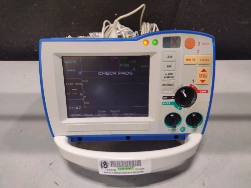 ZOLL R-SERIES ALS DEFIB WITH PACING, 12 LEAD ECG, SPO2, CO2, ANALYZE