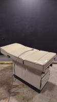 MIDMARK 404 EXAM TABLE