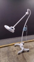 WELCH ALLYN GS 900 EXAM LIGHT