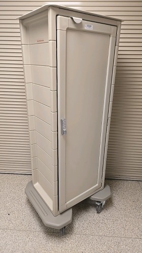 HERMANMILLER CART,BEIGE, LOCKING SINGLE DOOR VERTICAL STORAGE CART LOCATED AT 900 W. CLAIREMONT AVE, EAU CLAIRE, WI 54701