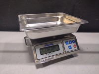 HEALTH O METER 3400KL DIGITAL SCALE LOCATED AT 3325 MOUNT PROSPECT RD. FRANKLIN PARK, IL 60131