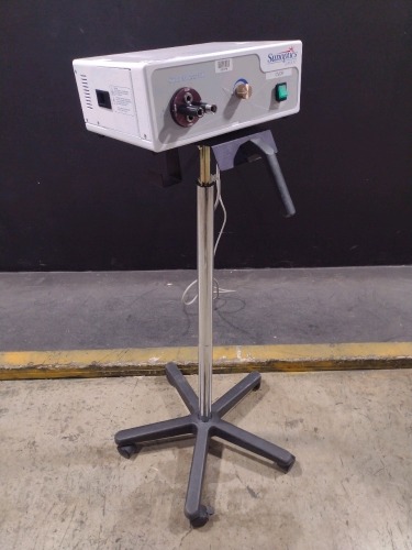 SUNOPTICS SURGICAL SOLAR MAXX 300 LIGHT SOURCE LOCATED AT 3325 MOUNT PROSPECT RD. FRANKLIN PARK, IL 60131